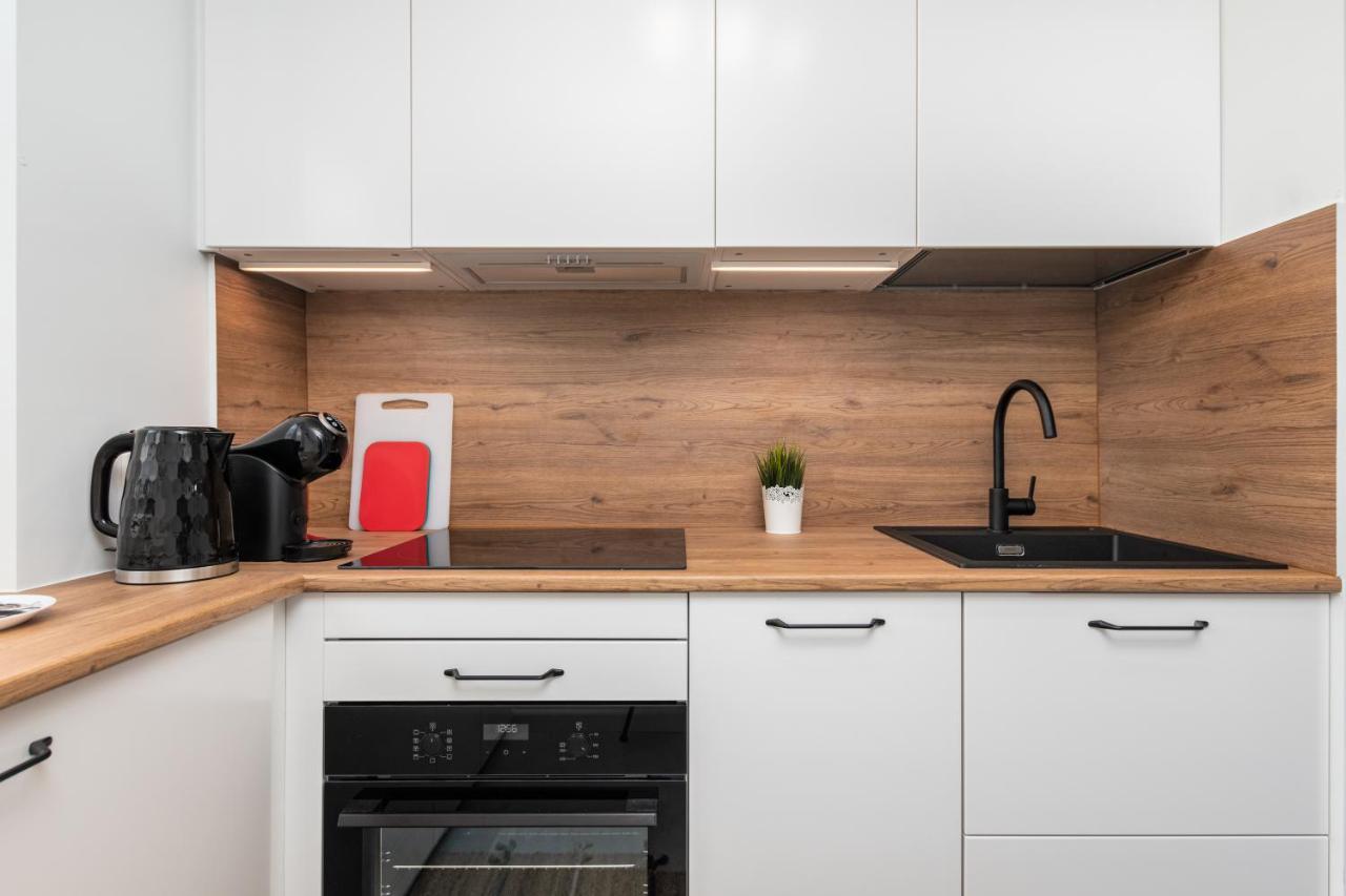 Pl. Dabrowskiego 12 By Homeprime Warszawa Eksteriør billede